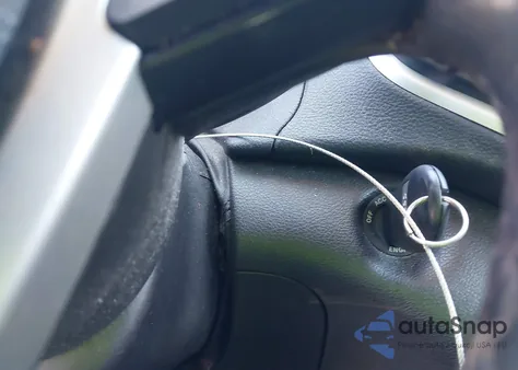 2014 Jeep Cherokee Latitude z USA, uszkodzony, nr VIN 1C4PJMCS5EW285802